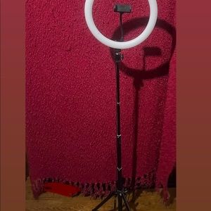 ring light, that I don’t anymore use.